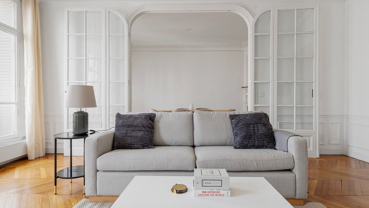 Photo of Livingroom in 17th Arrondissement Batignolles-Monceau
