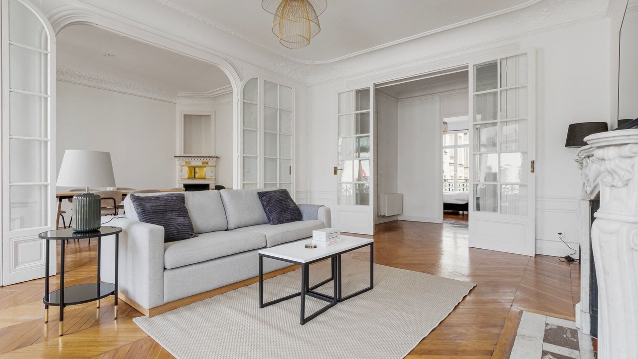 Photo of Livingroom in 17th Arrondissement Batignolles-Monceau