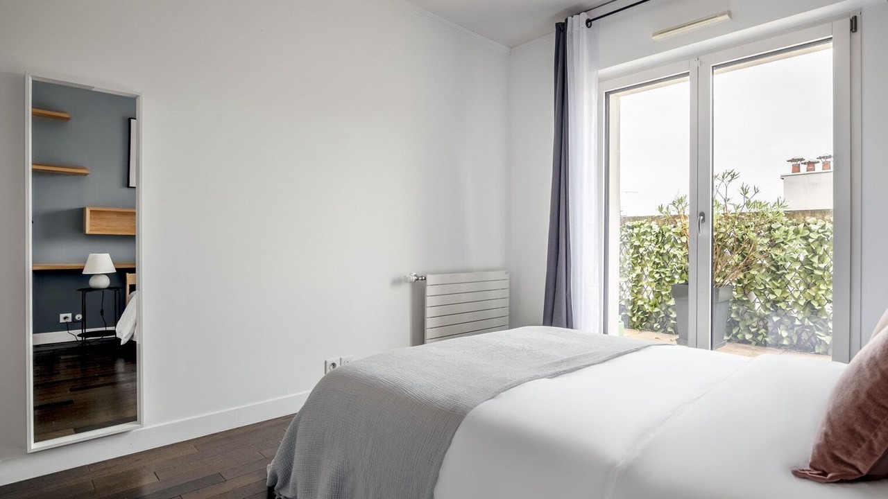 Photo of Bedroom in Levallois-Perret