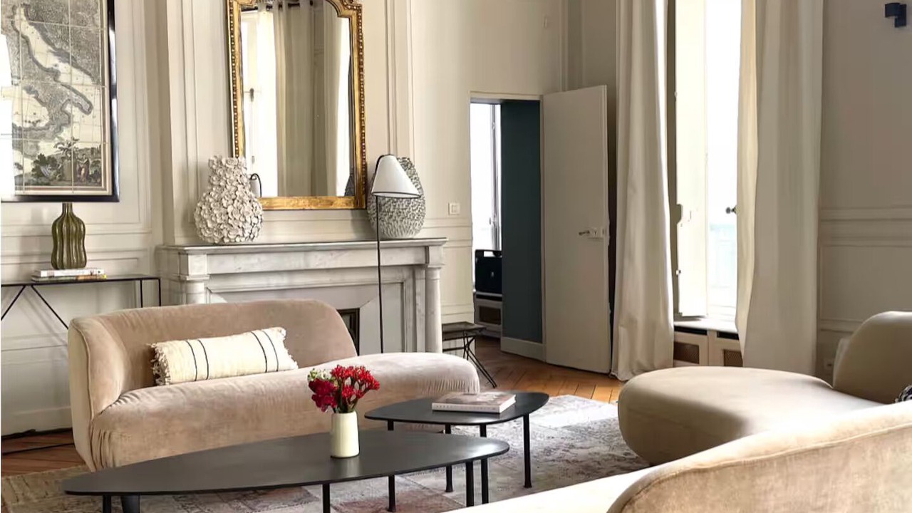 Photo of Bedroom in 2nd Arrondissement