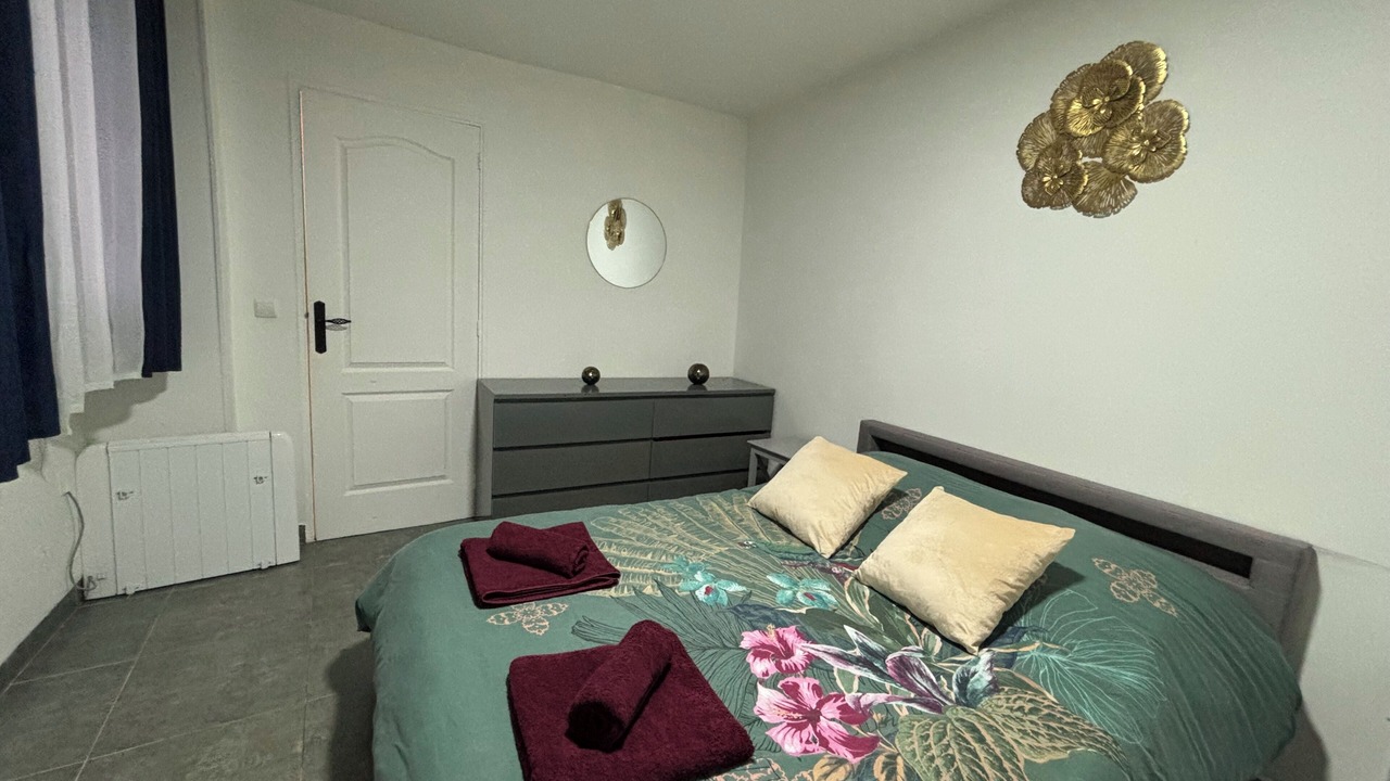 Photo of Bedroom in Montreuil