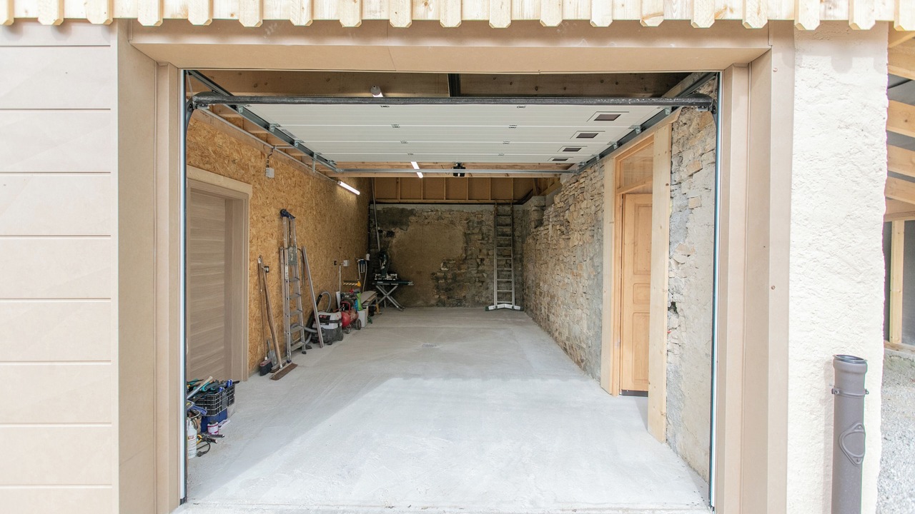 Photo of Outdoor in Cuvier