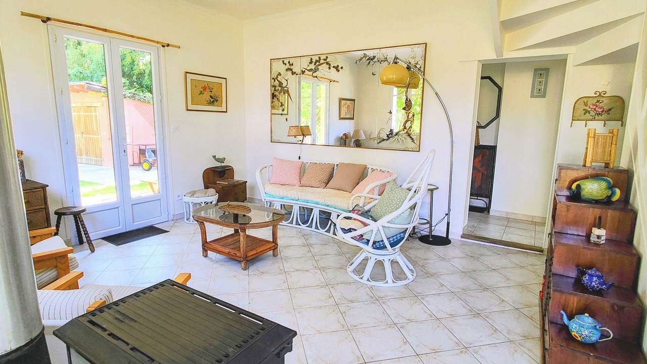 Photo of Livingroom in Buno-Bonnevaux