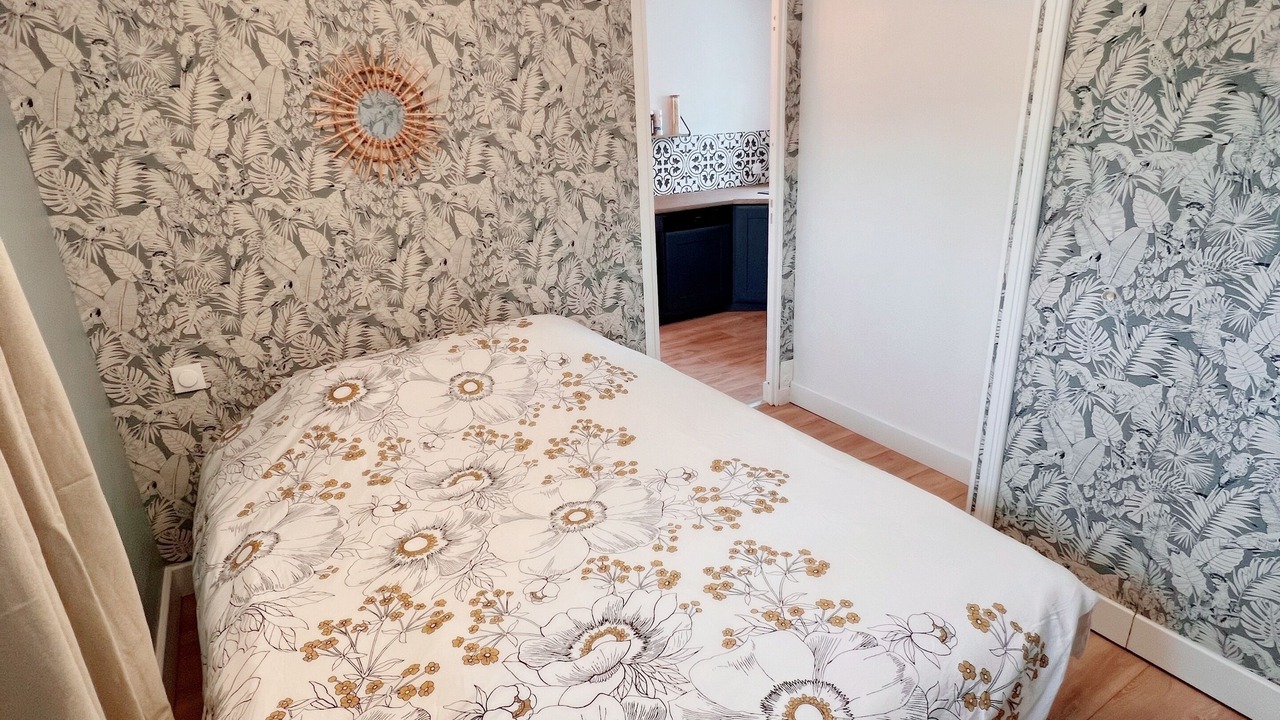 Photo of Bedroom in Saint-Julien-les-Villas