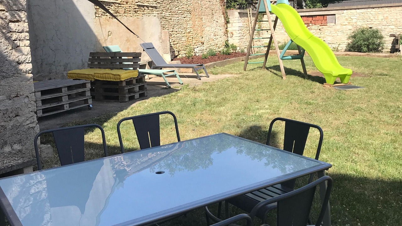 Photo of Outdoor in Semmadon