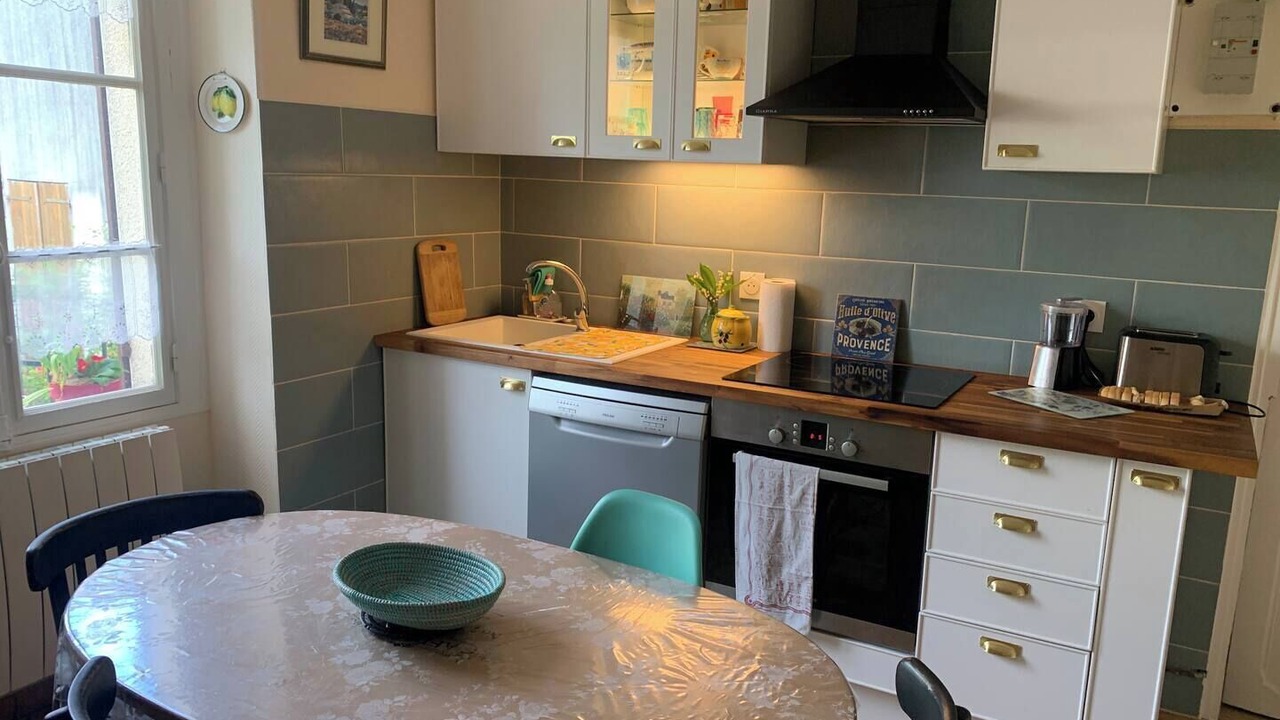 Photo of Kitchen in Bus-Saint-Remy