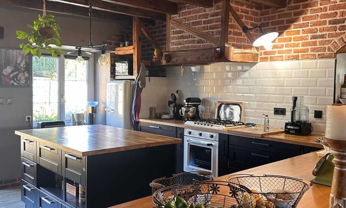 Photo of Kitchen in Saint-Hymetiere
