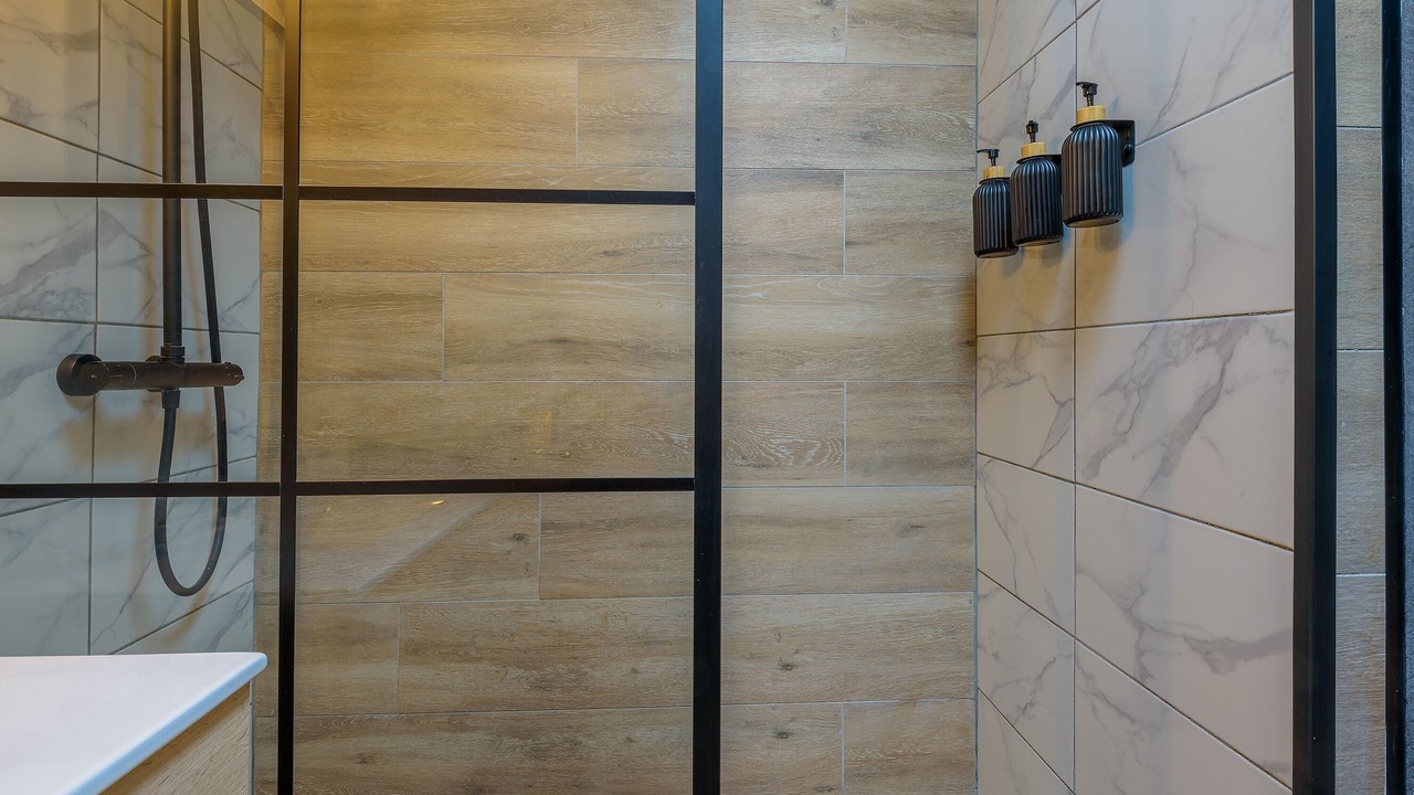 Photo of Bathroom in Quincy-Voisins