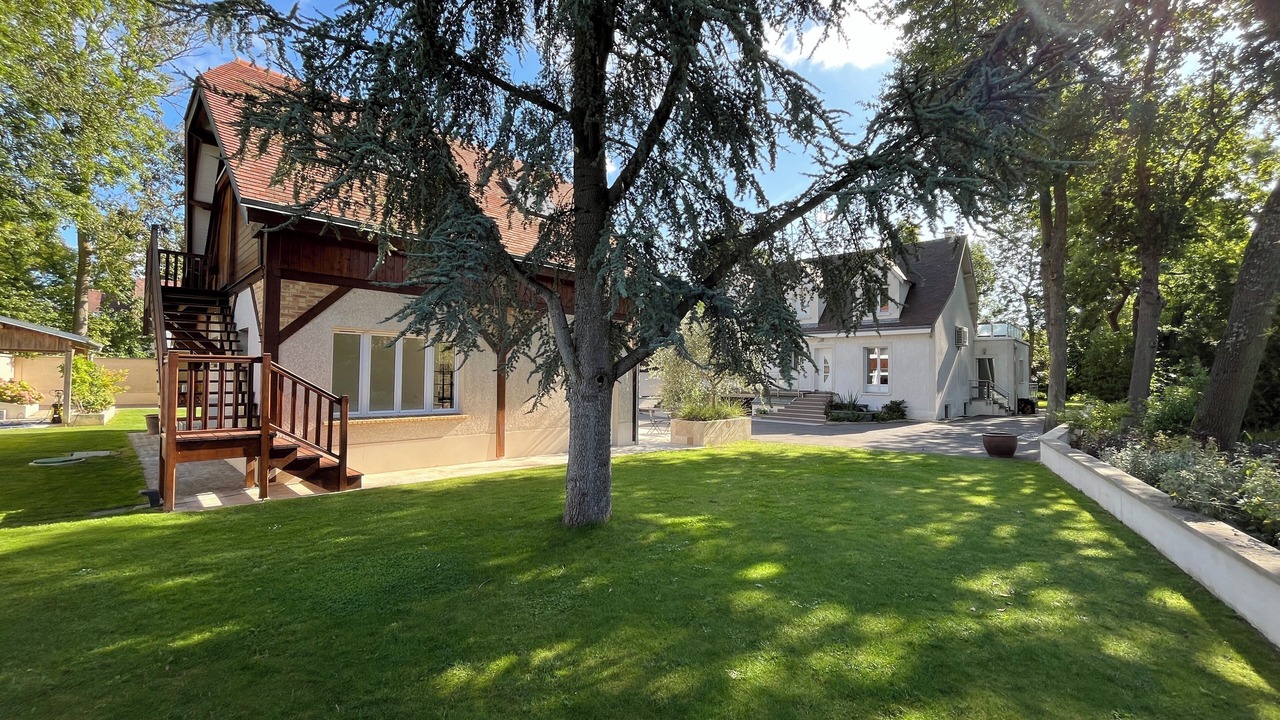 Photo of Outdoor in Vert-le-Grand