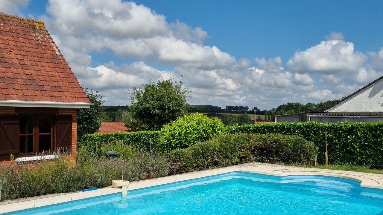 Photo of Outdoor in Vron