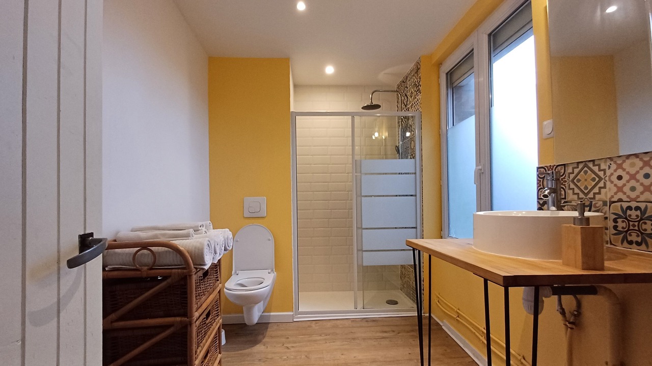 Photo of Bathroom in Calais