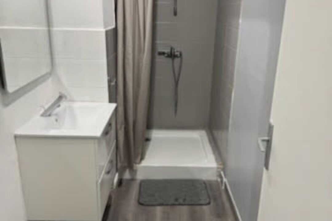 Photo of Bathroom in Cambronne-les-Ribecourt