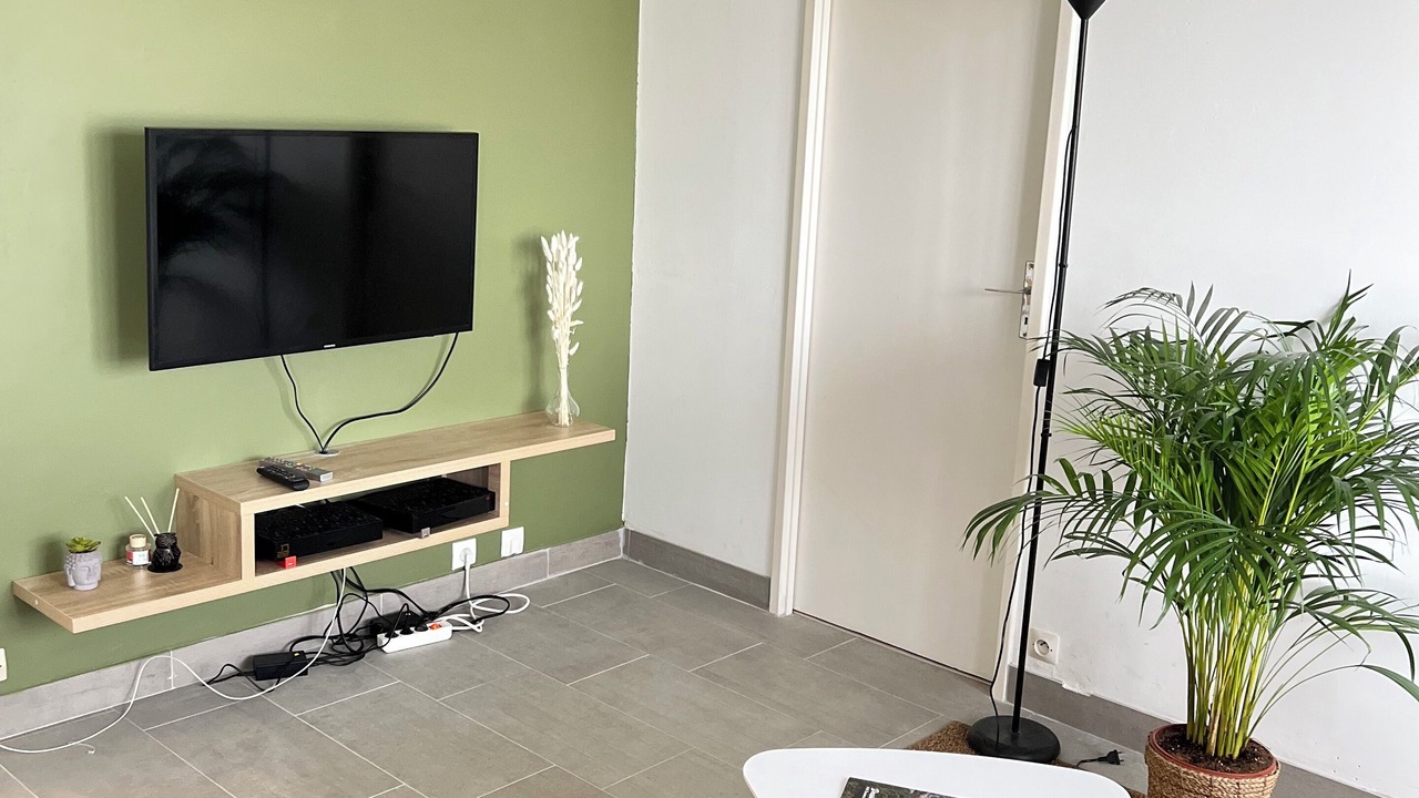 Photo of Livingroom in Saint-Cyr-l'Ecole