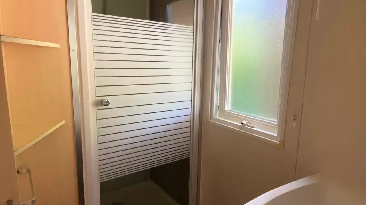 Photo of Bathroom in Angicourt