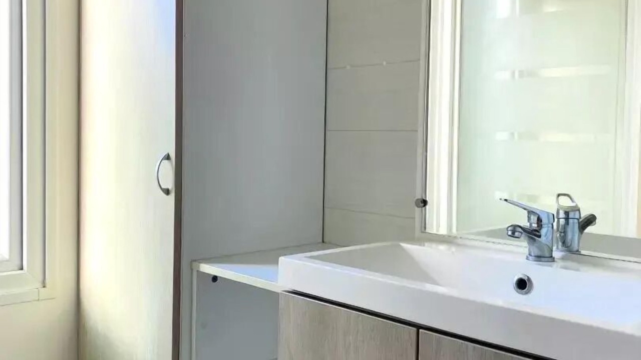 Photo of Bathroom in Angicourt