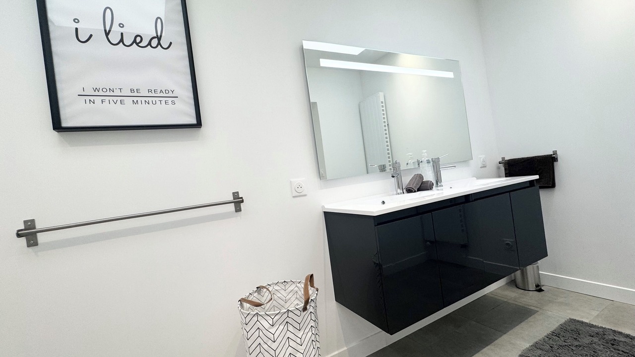 Photo of Bathroom in Calais