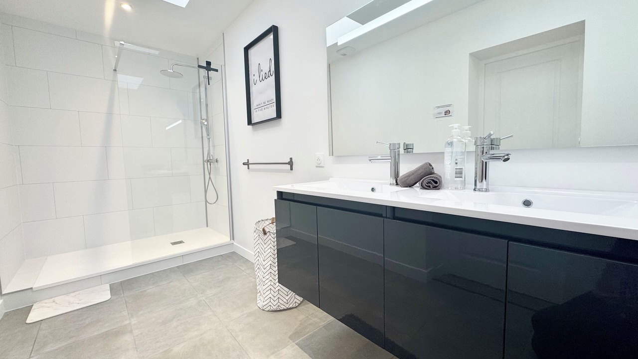 Photo of Bathroom in Calais