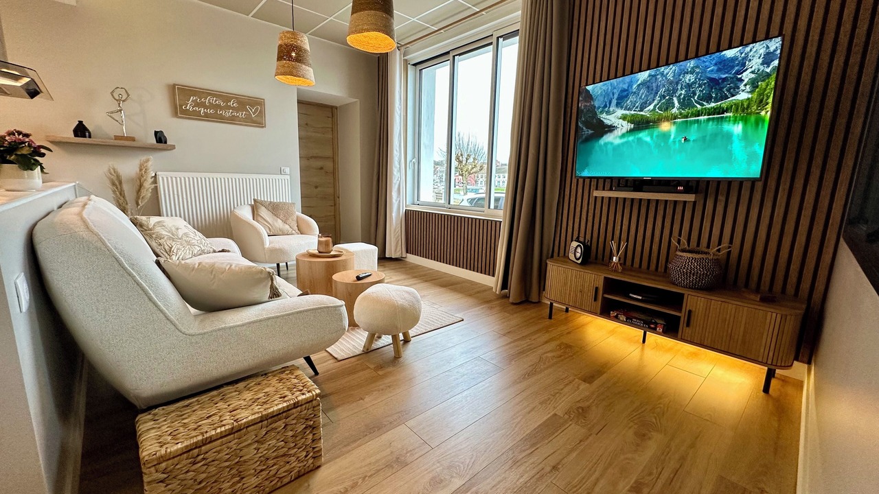 Photo of Livingroom in Gray