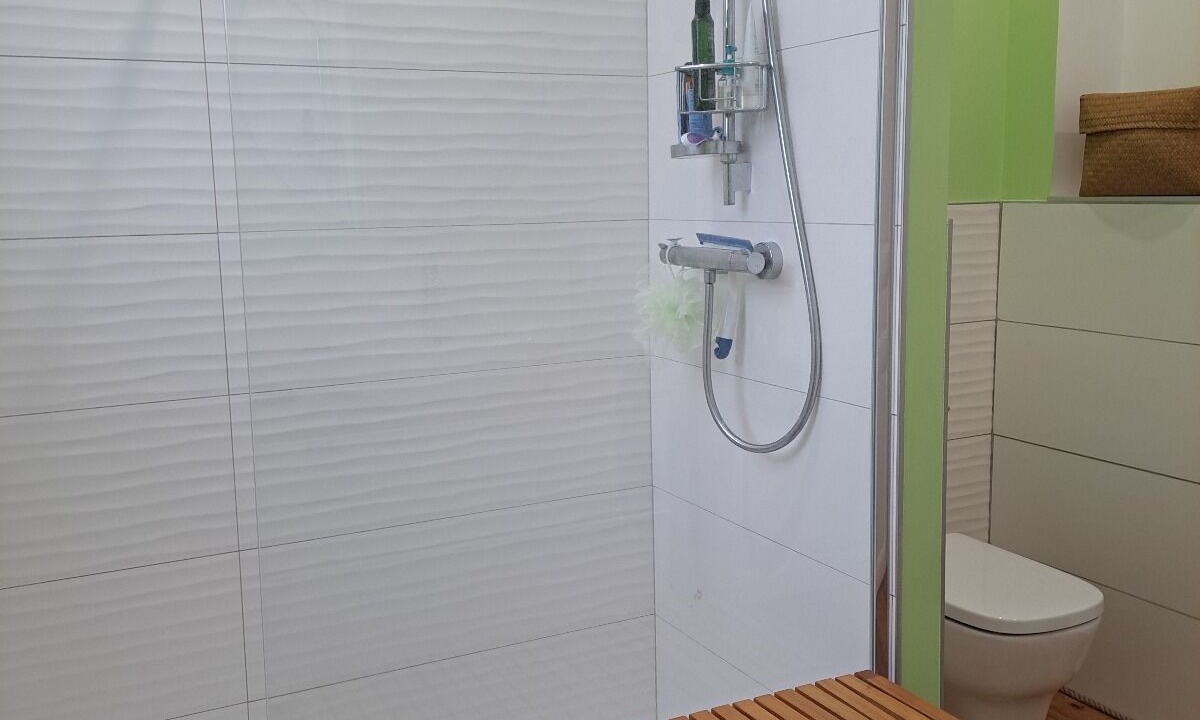 Photo of Bathroom in Corbie