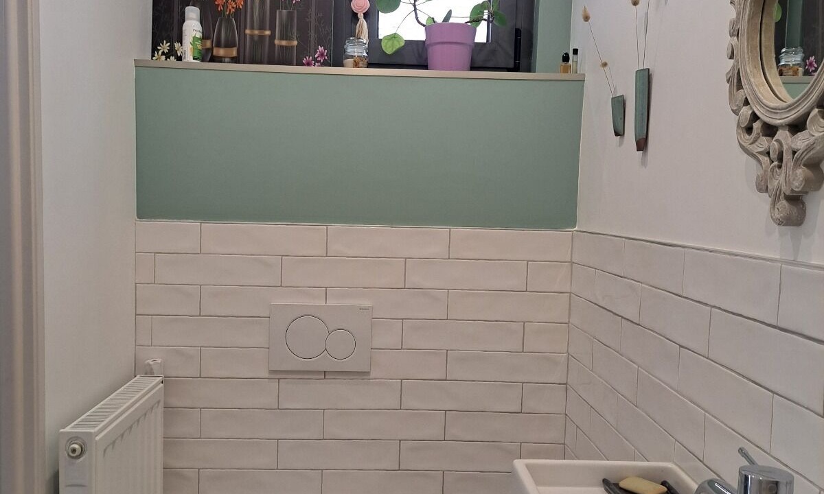 Photo of Bathroom in Corbie
