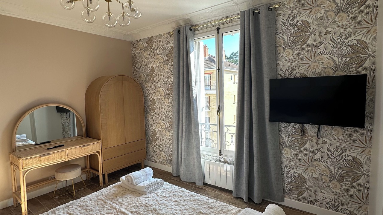 Photo of Bedroom in Enghien-les-Bains