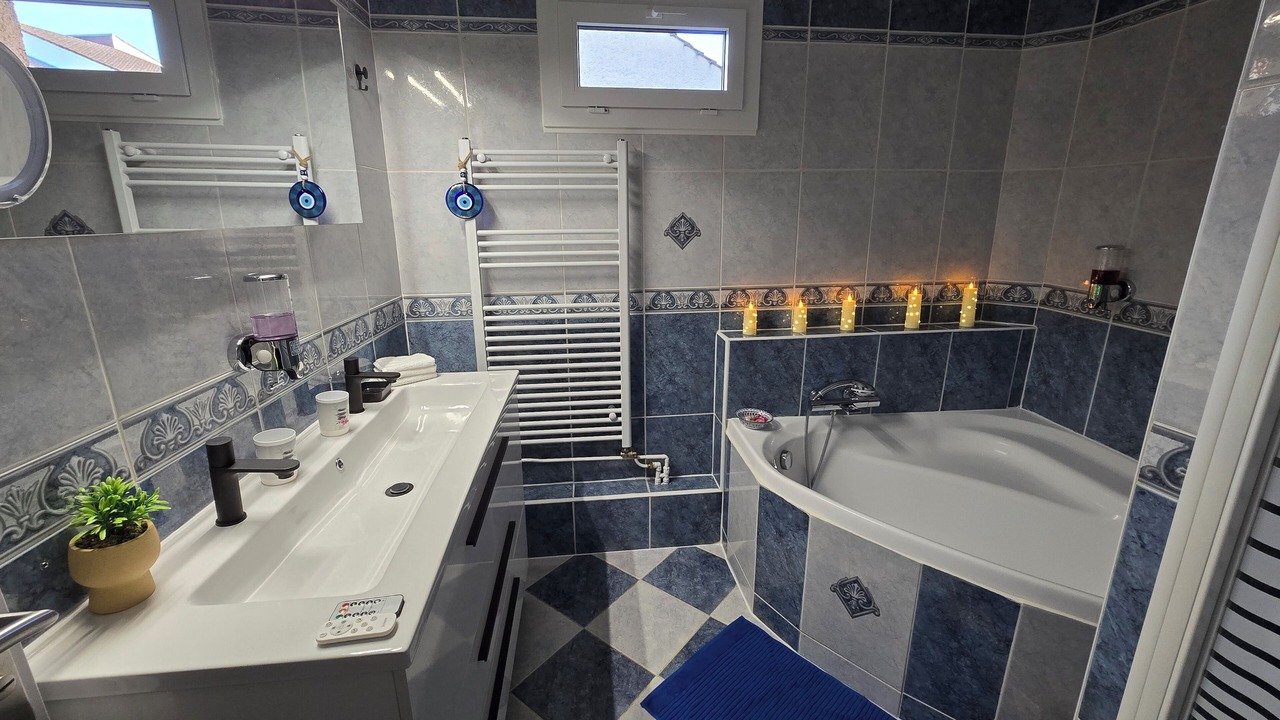 Photo of Bathroom in Epernay