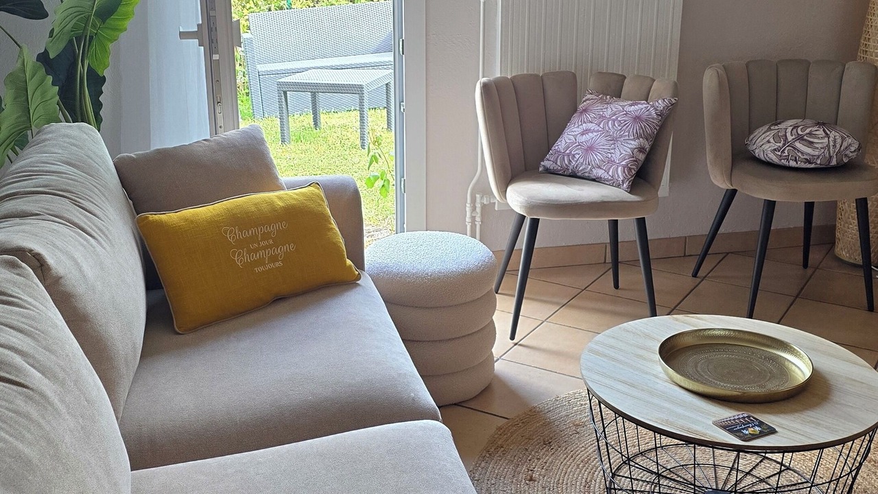 Photo of Livingroom in Epernay