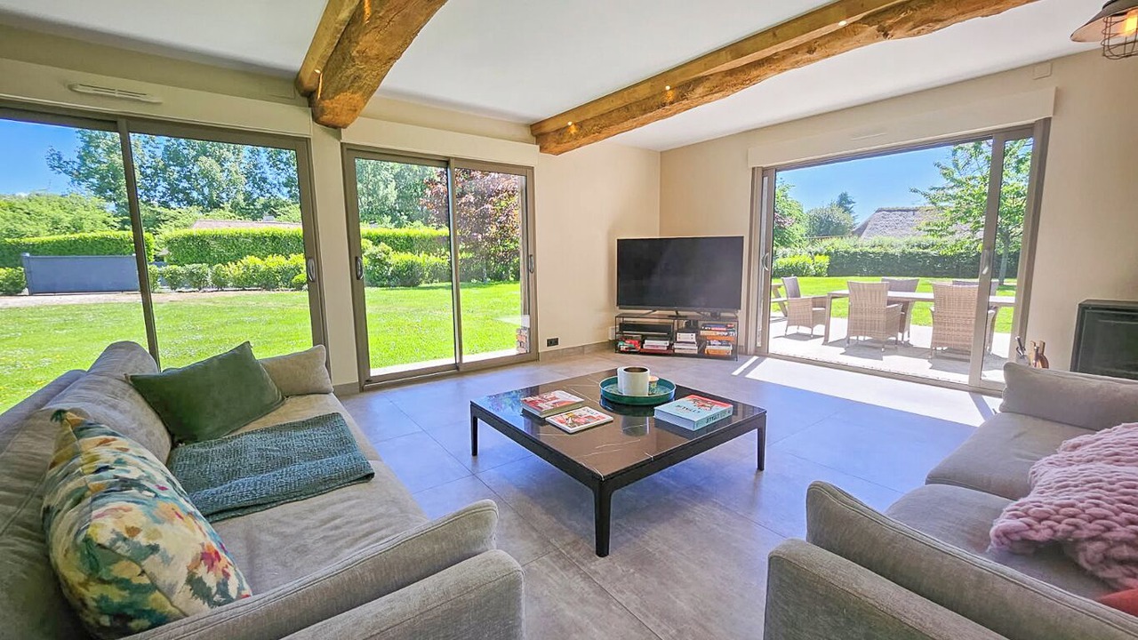 Photo of Livingroom in Saint-Gatien-des-Bois