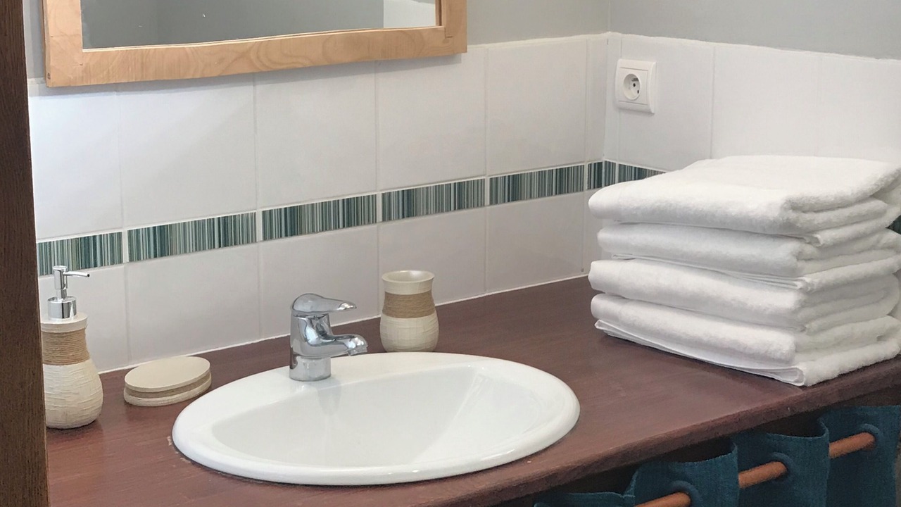 Photo of Bathroom in Rumegies