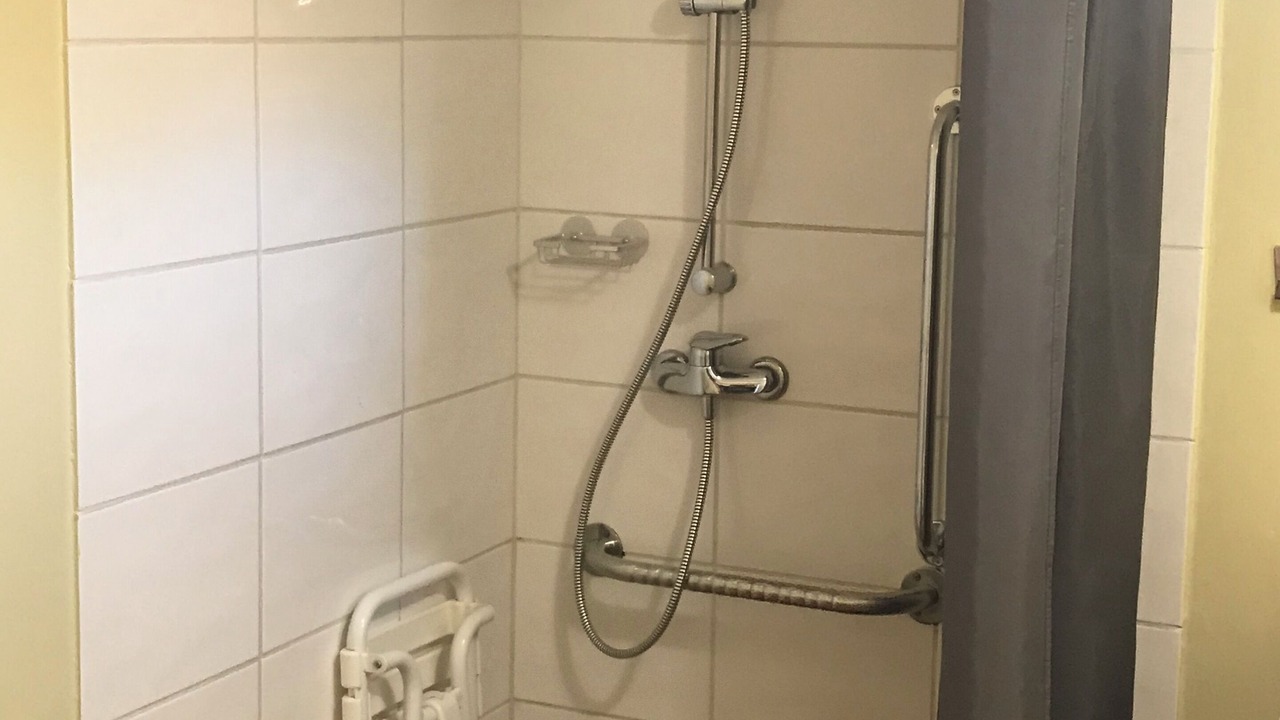 Photo of Bathroom in Rumegies