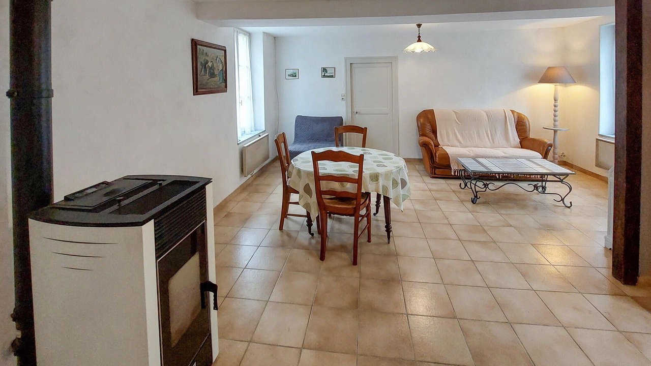 Photo of Bedroom in Montliard