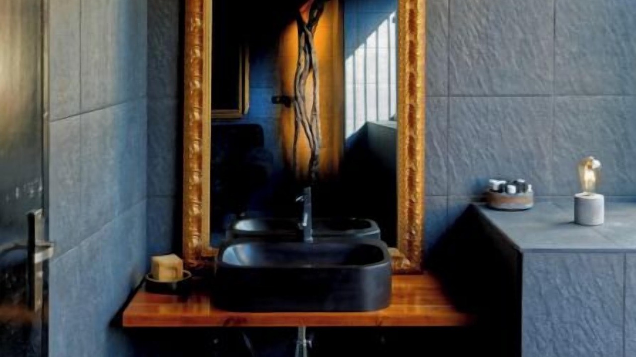 Photo of Bathroom in Moret-Loing-et-Orvanne