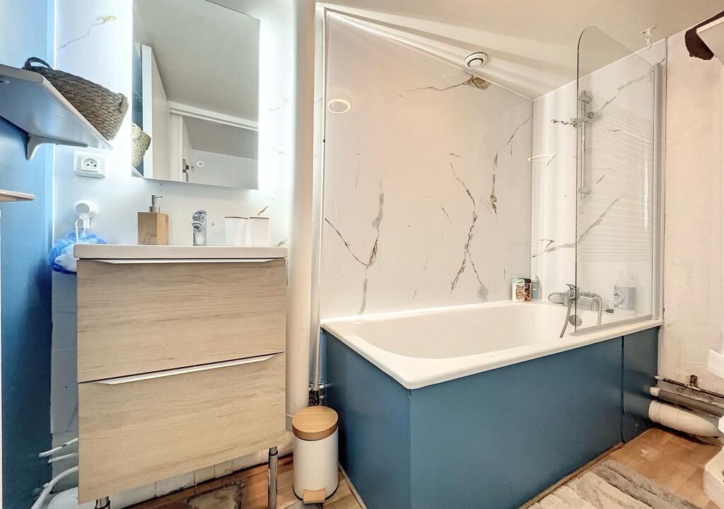 Photo of Bathroom in Chalons-en-Champagne