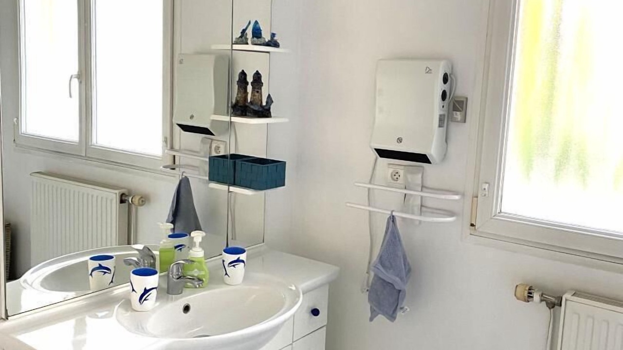 Photo of Bathroom in Douzy