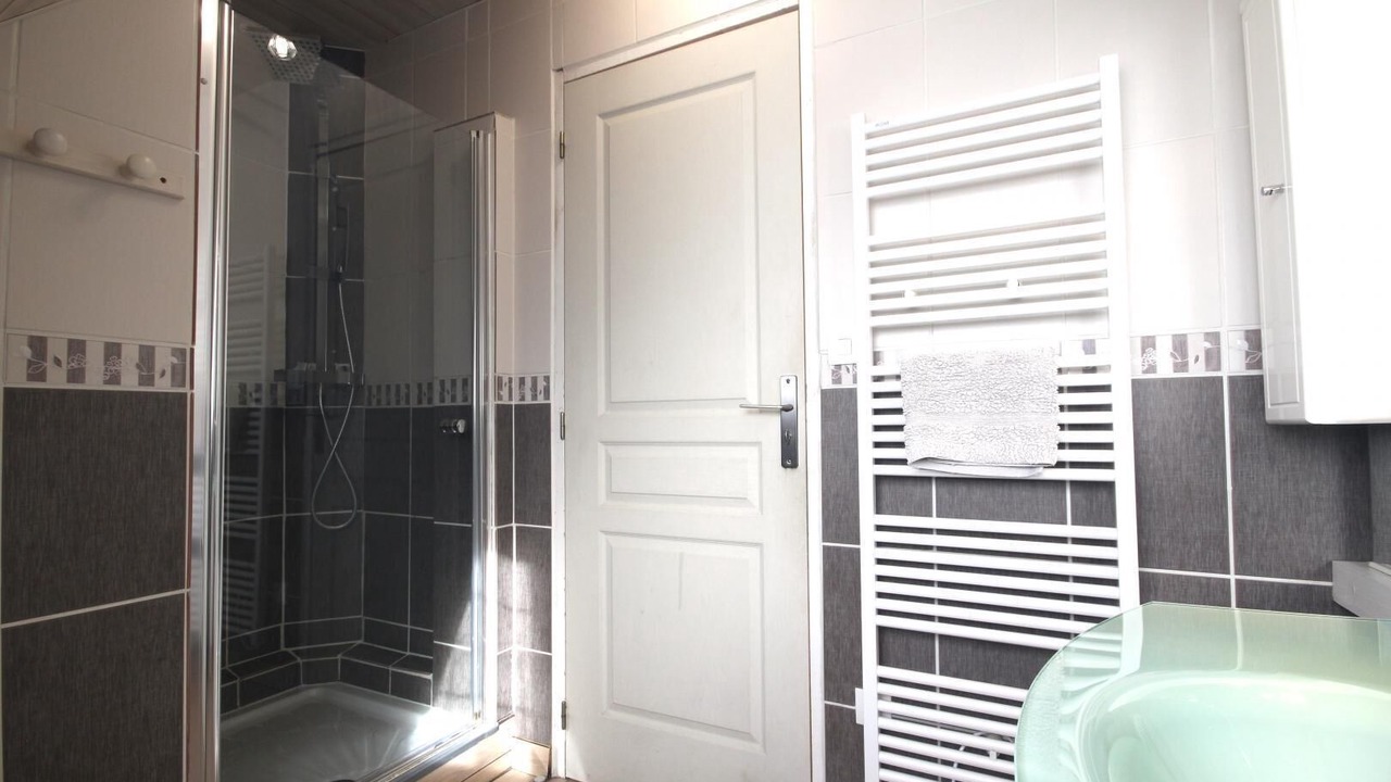 Photo of Bathroom in Saint-Leger-aux-Bois