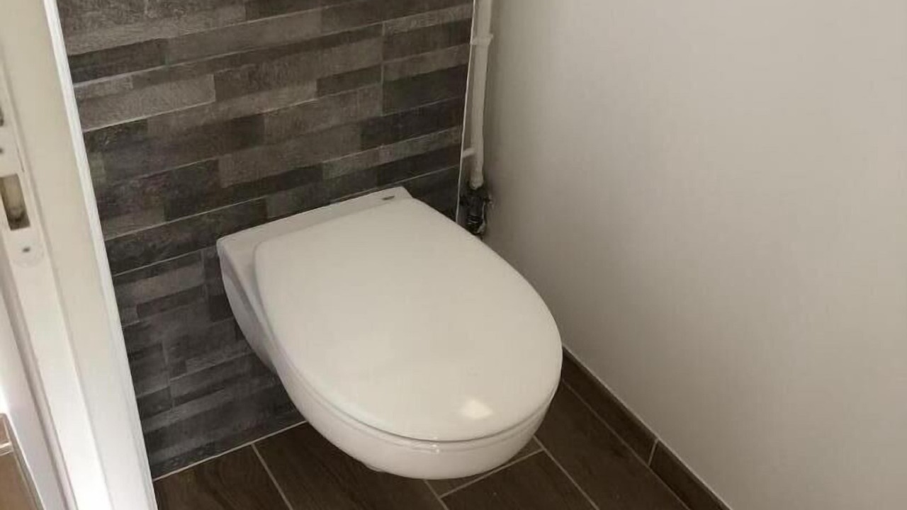 Photo of Bathroom in Arelaune-en-Seine
