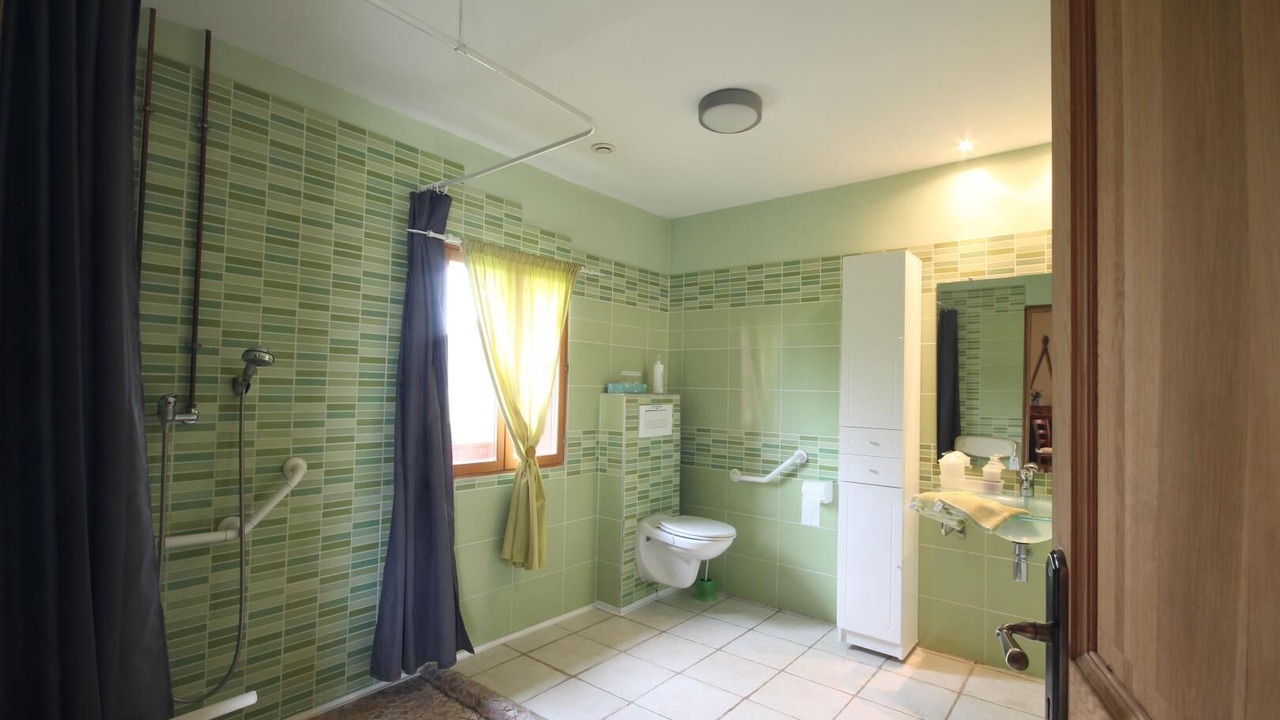 Photo of Bathroom in Gonneville-sur-Scie