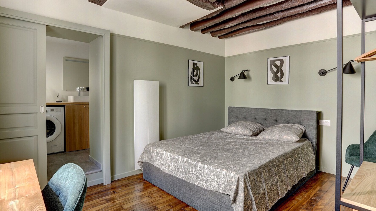 Photo of Bedroom in Notre-Dame
