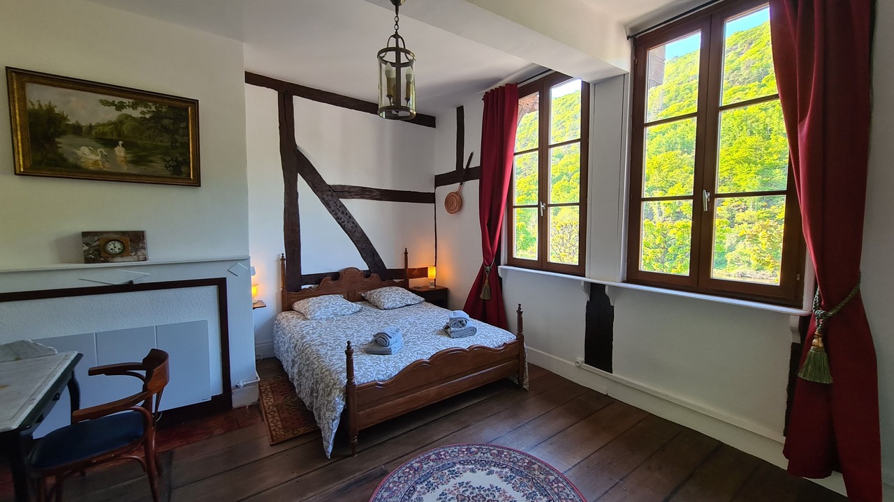 Photo of Bedroom in Revin