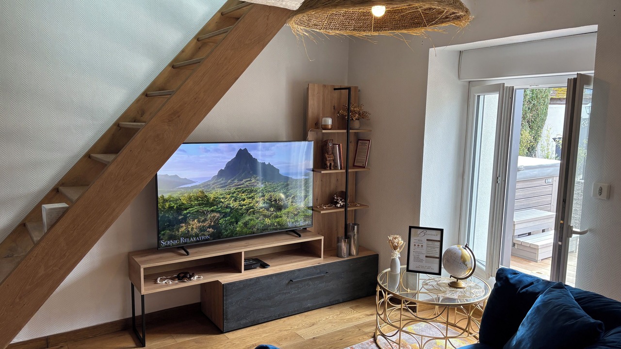Photo of Livingroom in Pamfou