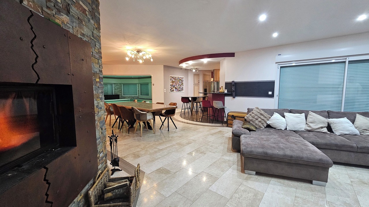 Photo of Livingroom in Monchy-Breton