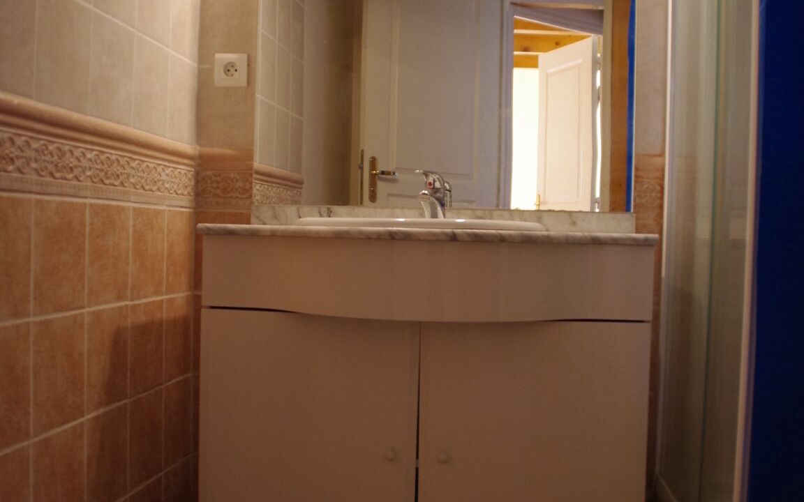 Photo of Bathroom in Bedarieux