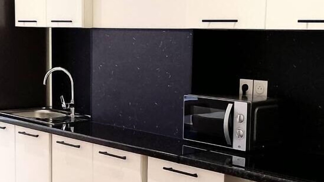 Photo of Kitchen in Lens