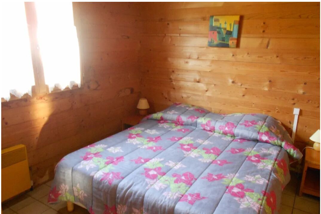 Photo of Bedroom in Lent