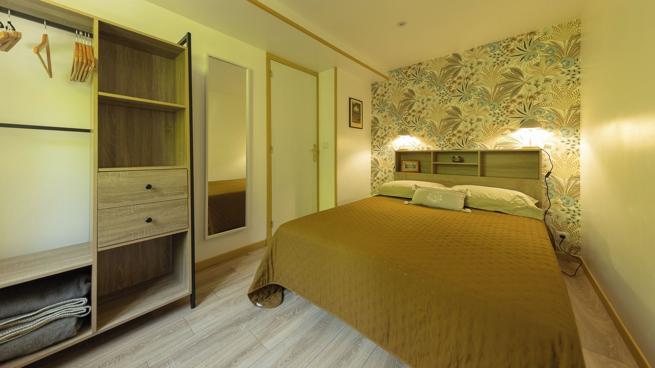 Photo of Bedroom in Poix-de-Picardie