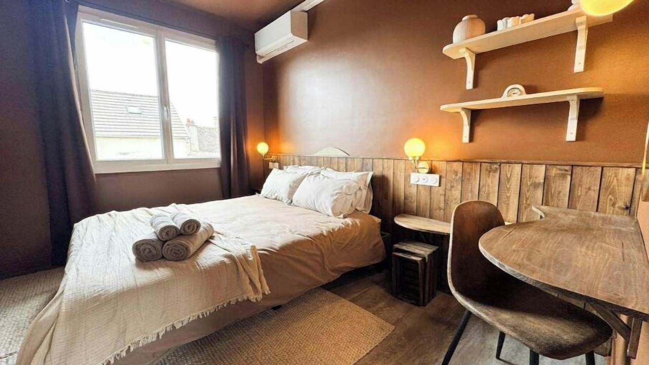 Photo of Bedroom in Nemours