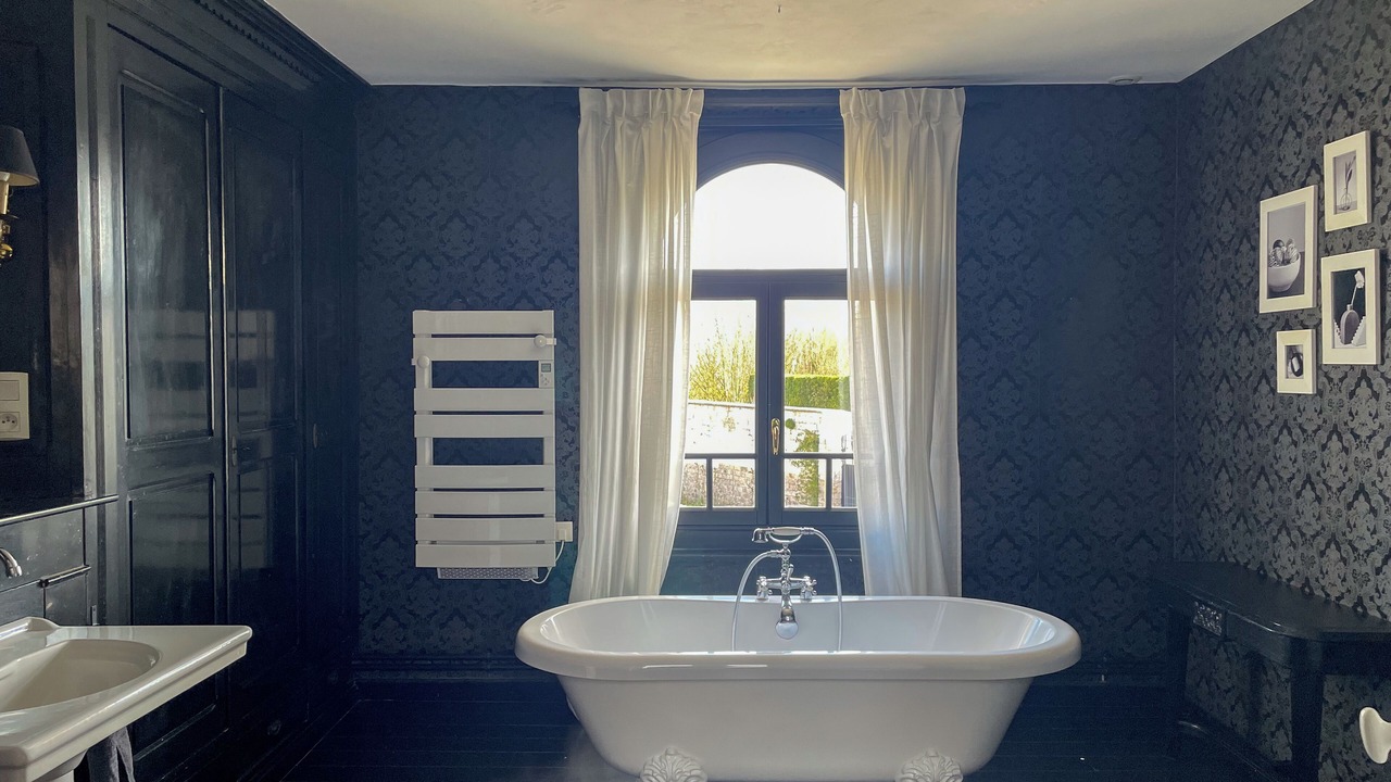Photo of Bathroom in Mont-Saint-Eloi