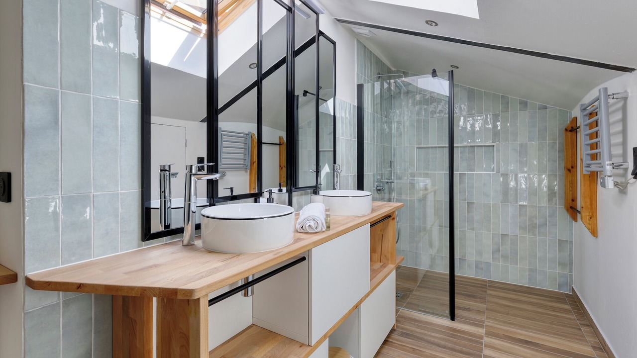 Photo of Bathroom in Le Pre-Saint-Gervais