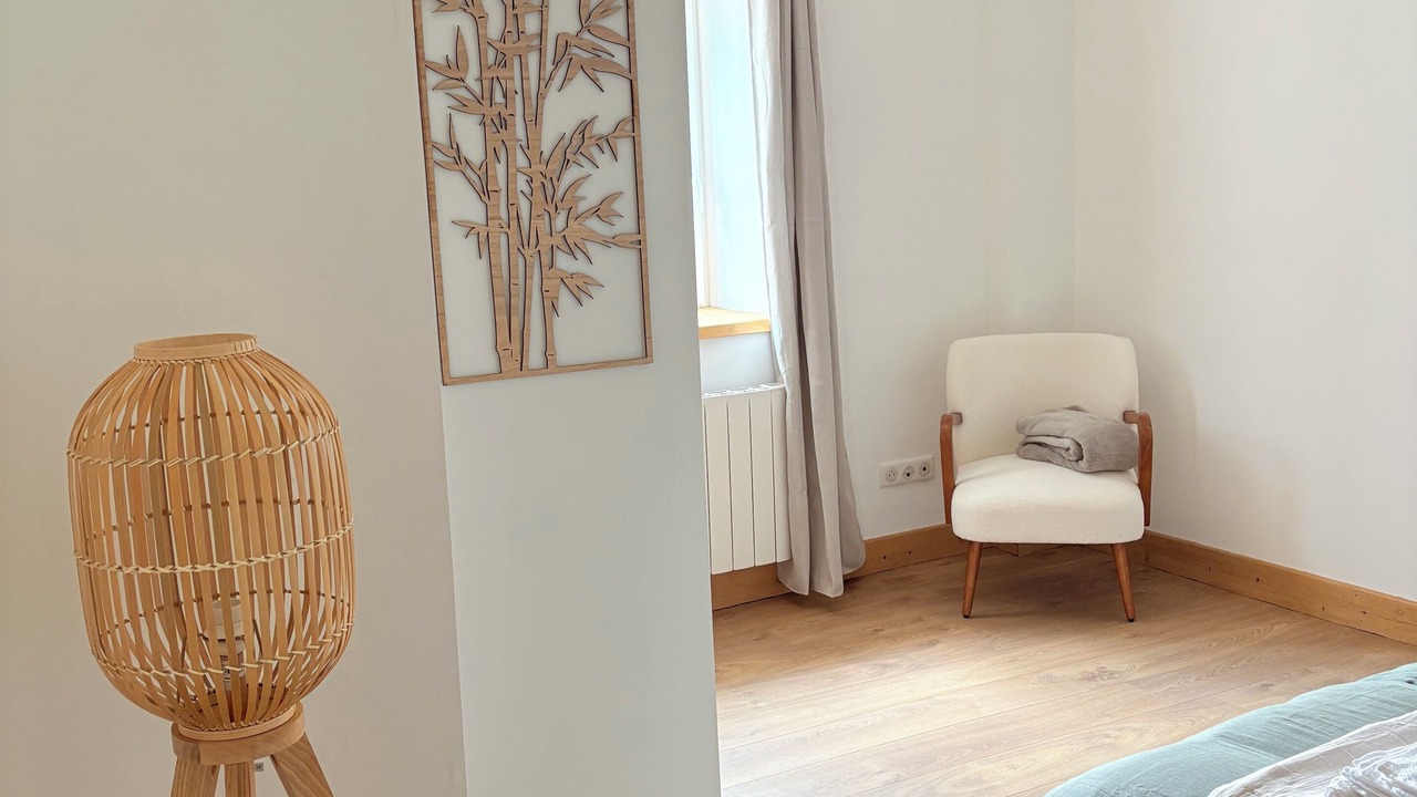 Photo of Bedroom in Montceau-et-Echarnant