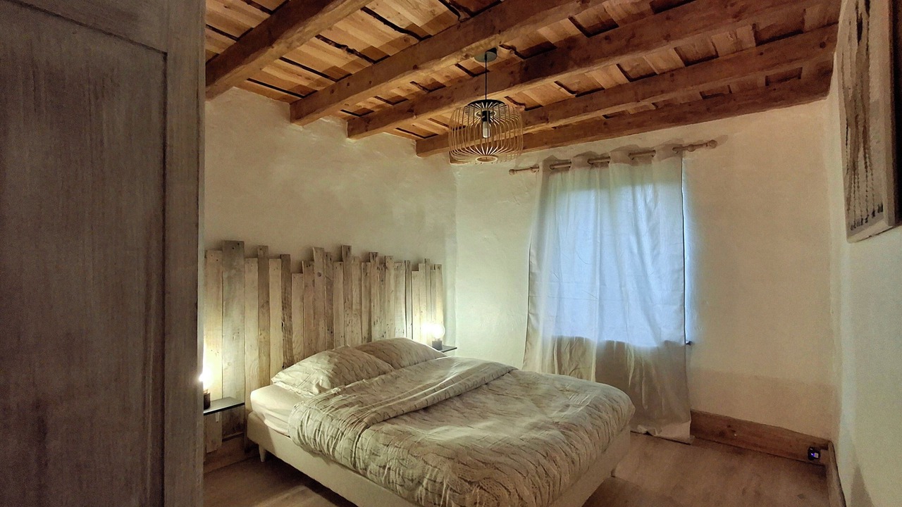 Photo of Bedroom in Ternuay-Melay-et-Saint-Hilaire